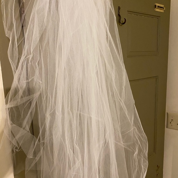 Jessica McClintock Veil 9 foot train - Picture 5 of 7